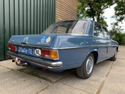 Mercedes-Benz W115 220 Automaat/Airco/Schuifdak vol