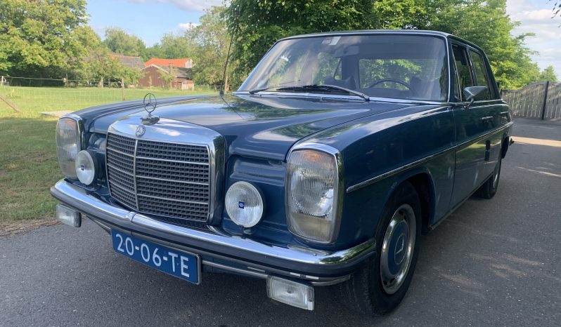 Mercedes-Benz W115 220 Automaat/Airco/Schuifdak vol