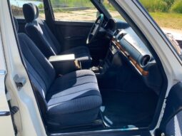 Mercedes-Benz 200E W123 AUT/Schuifdakje 1983 vol