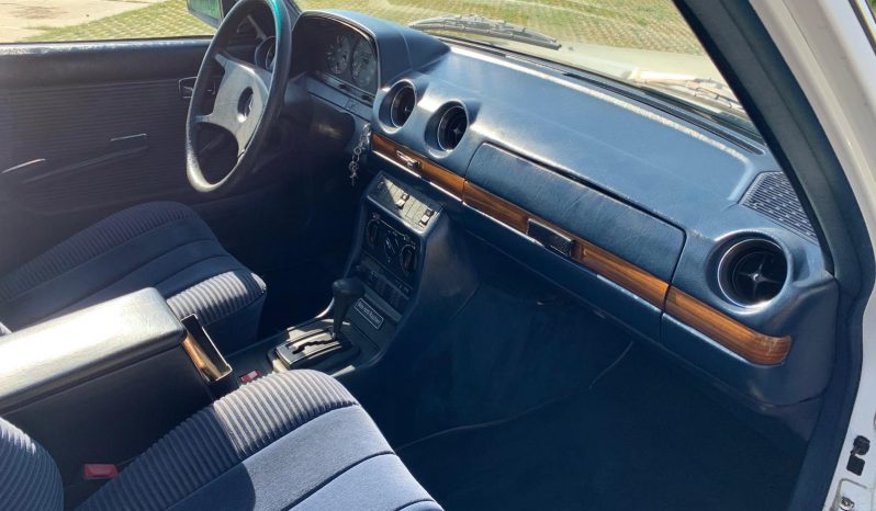 Mercedes-Benz 200E W123 AUT/Schuifdakje 1983 vol