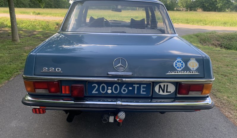 Mercedes-Benz W115 220 Automaat/Airco/Schuifdak vol