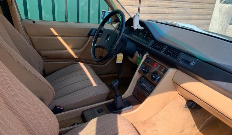 Mercedes-Benz W124 250D Schuifdakje vol