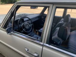 Mercedes-Benz W115 /8 200 E Schuifdak 1973 vol